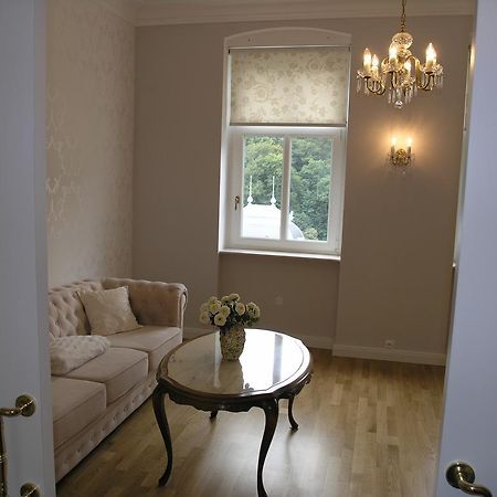 شقة Apartman Lux Skroupova كارلوفي فاري المظهر الخارجي الصورة